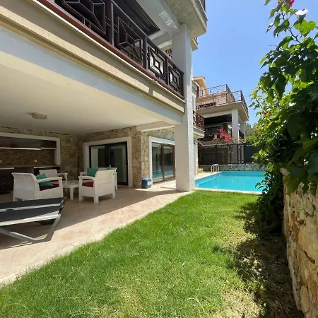 Spectacular With Pool In Gocek Willa *