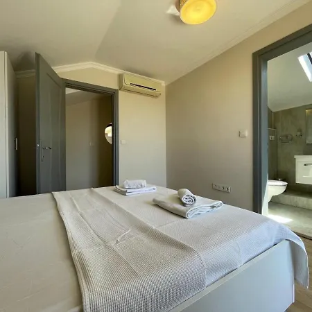 Spectacular With Pool In Gocek Willa Fethiye